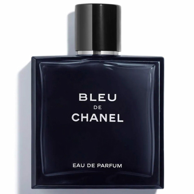 Chanel Bleu de Chanel Eau de Parfum là một trong những biểu tượng của dòng nước hoa nam cao cấp