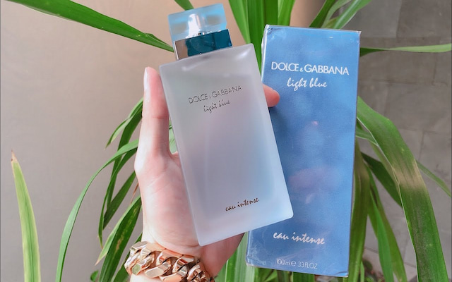 Dolce & Gabbana Light Blue Eau Intense For Women EDP là sự kết hợp hoàn hảo giữa sự tươi mát và sự quyến rũ